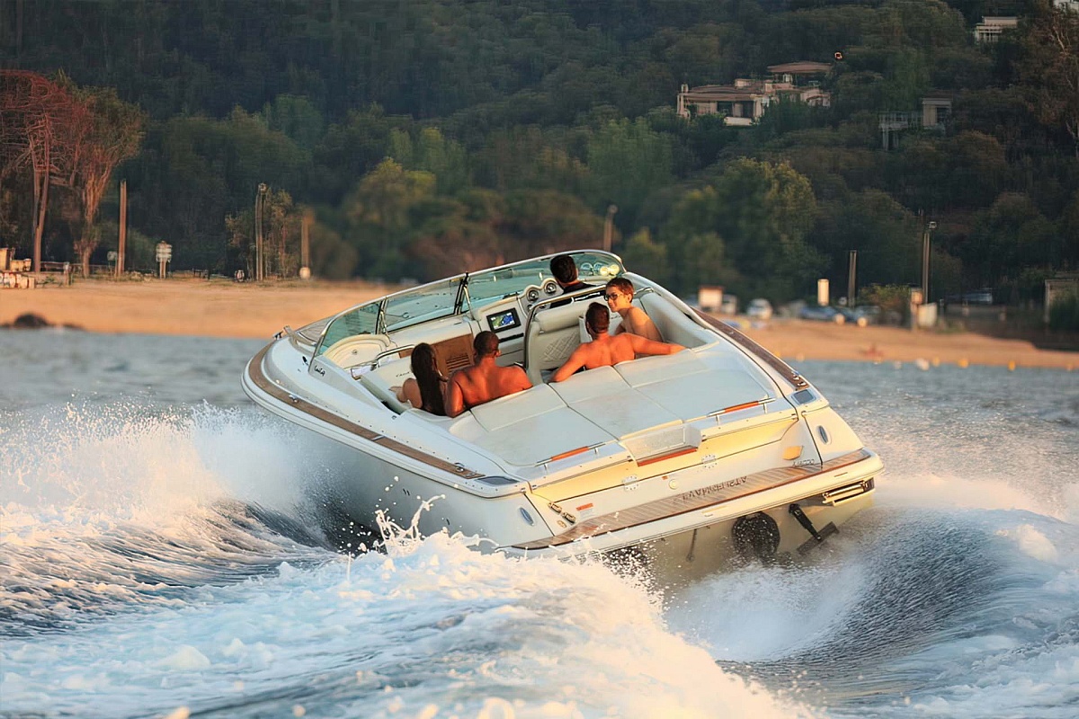 Аренда катера Chris Craft Corsair 32 на Сардинии, Корсике
